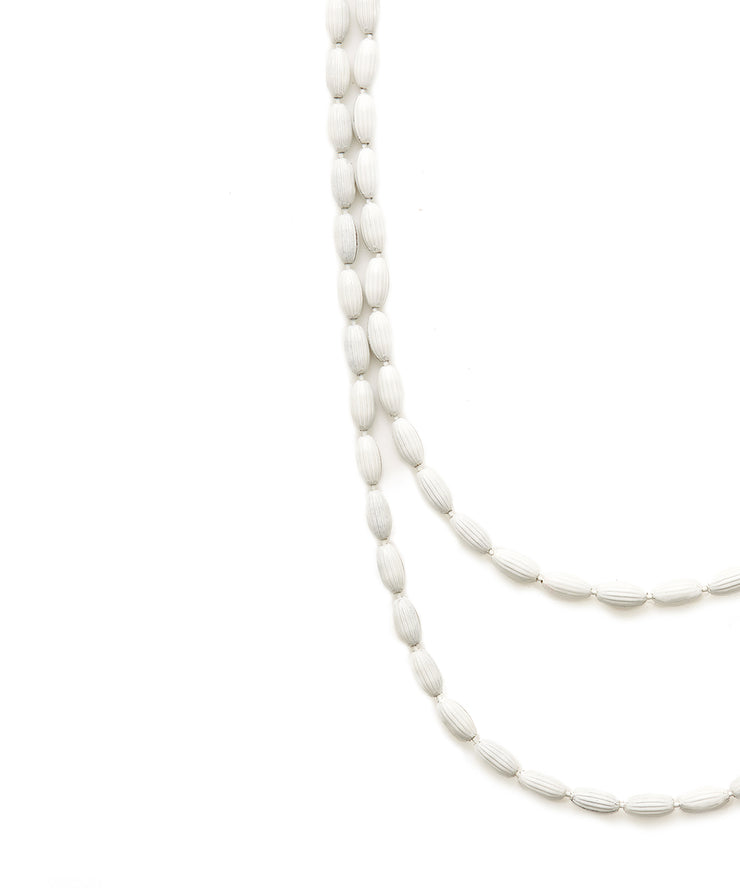 Charleston Rice Bead Necklace (Bright White)